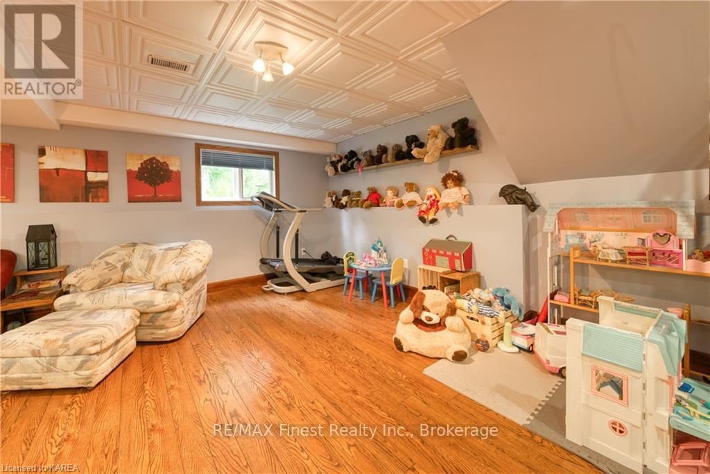 1448 RICKARDS ROAD Image 32