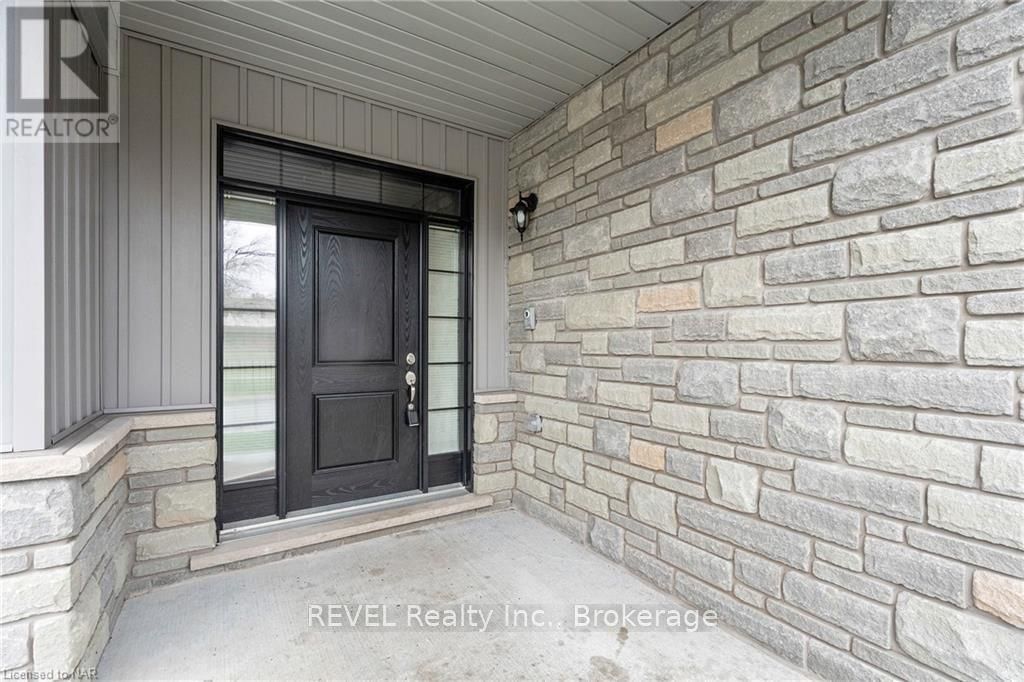 135 BORDEN TRAIL Image 3