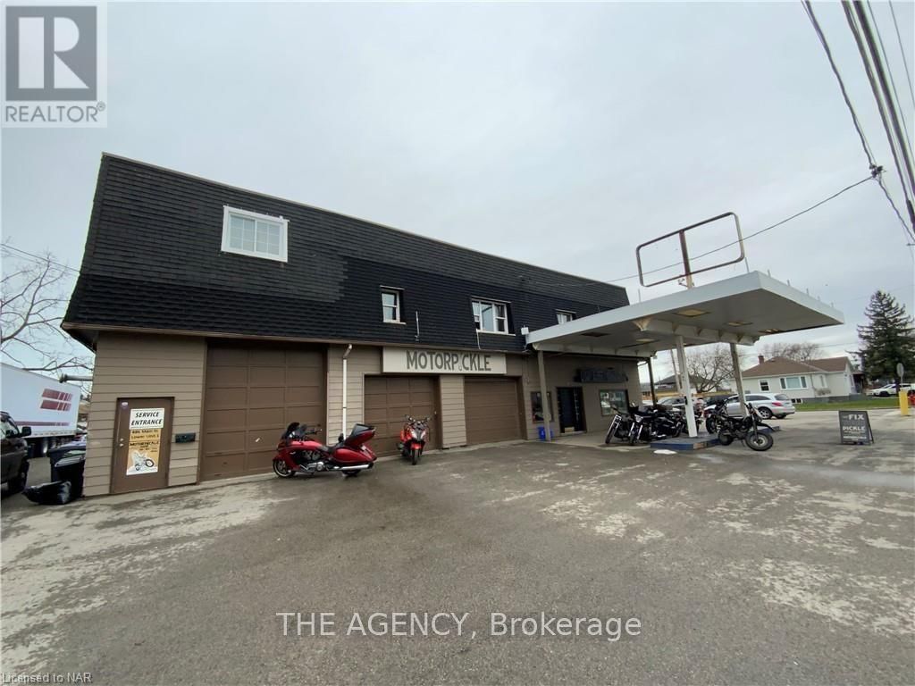 496 MAIN STREET WEST Image 1