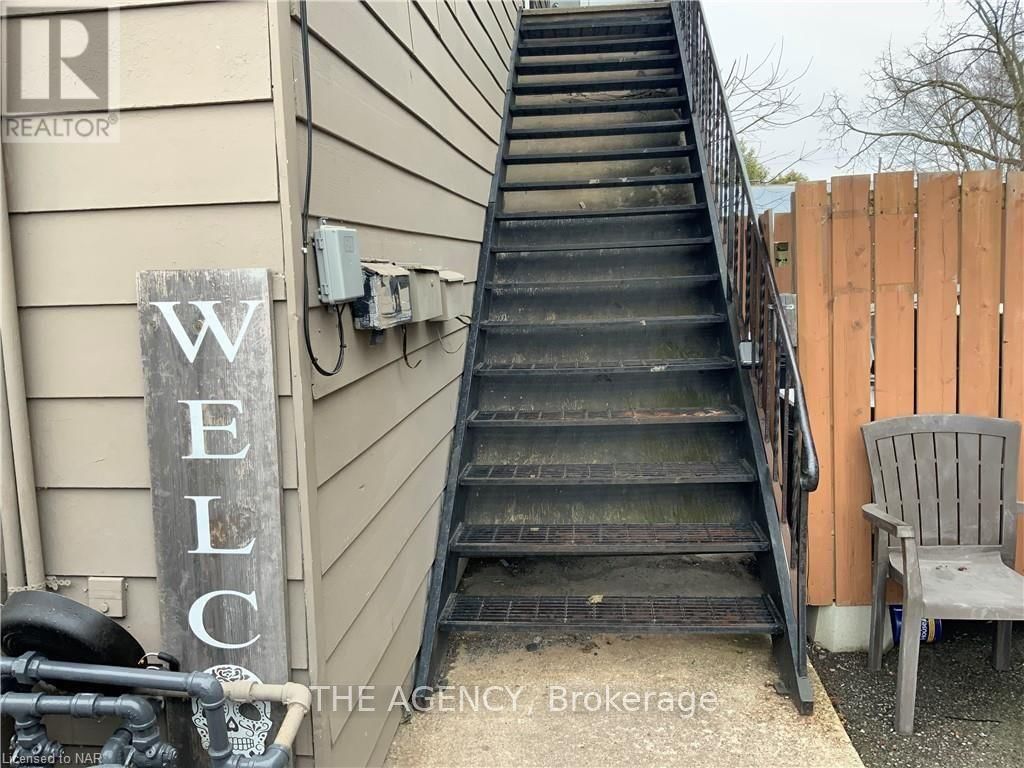 496 MAIN STREET WEST Image 5