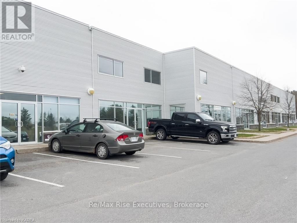 104 - 1225 GARDINERS ROAD Image 14