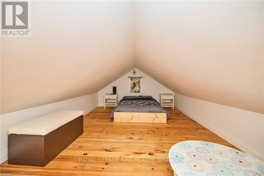 11851 LAKESHORE ROAD Image 15