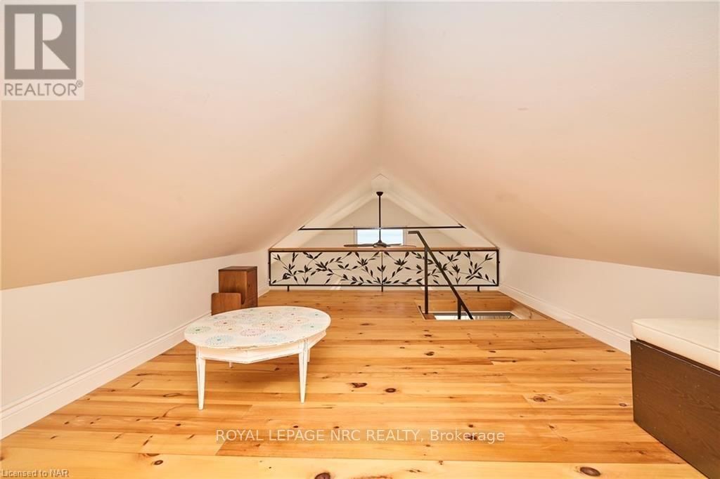 11851 LAKESHORE ROAD Image 16