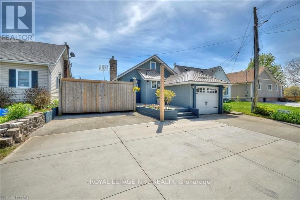11851 LAKESHORE ROAD Image 21