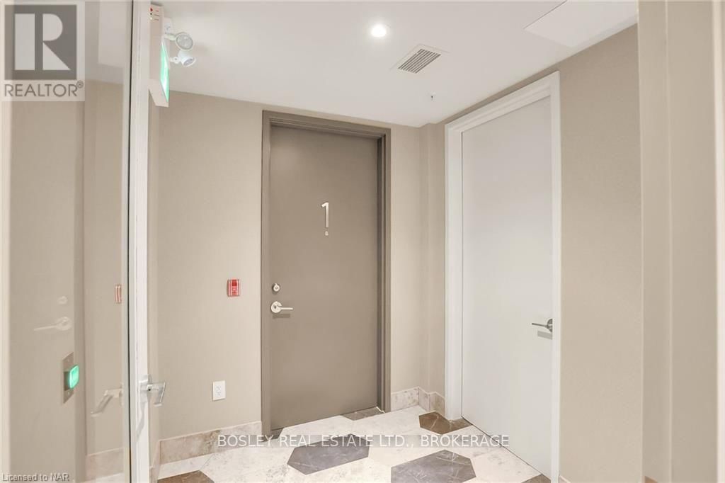 201 - 3823 TERRACE LANE Image 5
