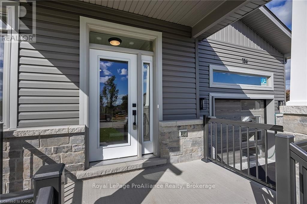 136 MCDONOUGH CRESCENT Image 5