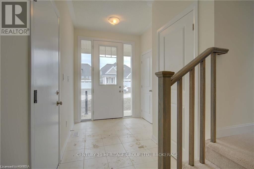 12 OAKMONT DRIVE Image 3