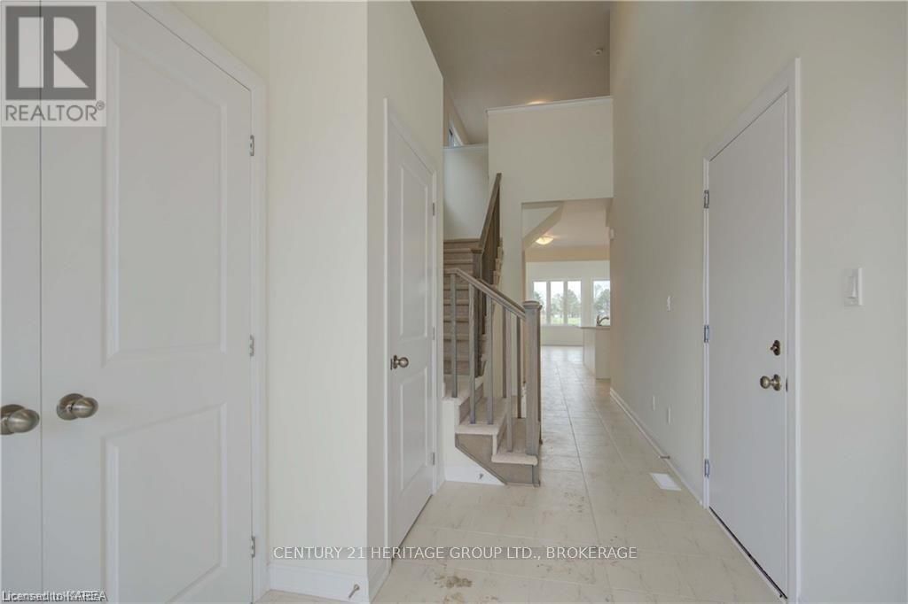 12 OAKMONT DRIVE Image 4