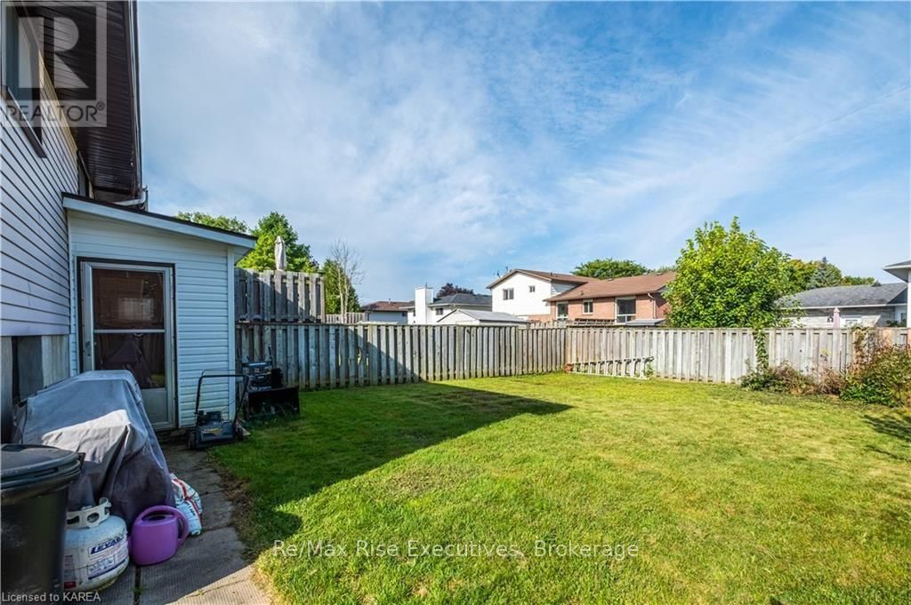 859 CUNNINGHAM CRESCENT Image 6