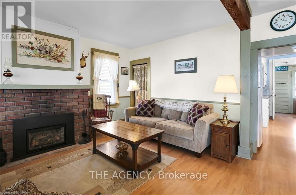 11611 BEACH ROAD WEST Image 12