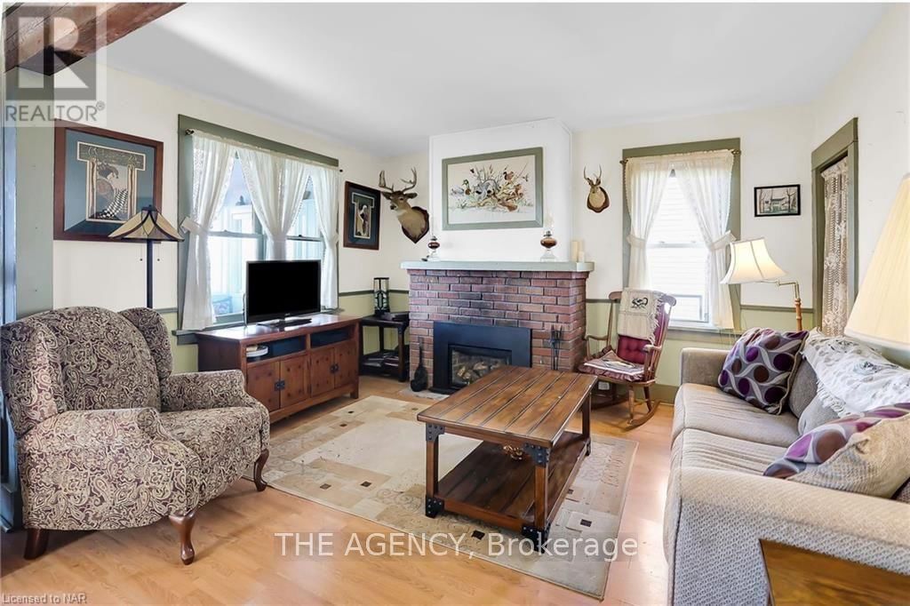 11611 BEACH ROAD WEST Image 13