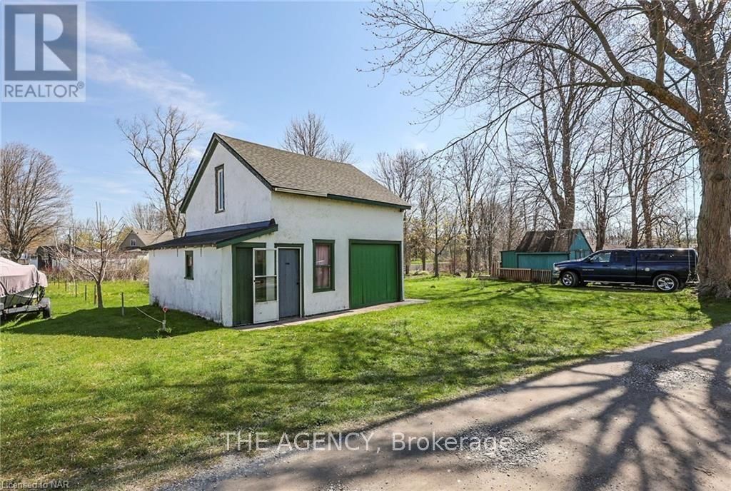 11611 BEACH ROAD WEST Image 38