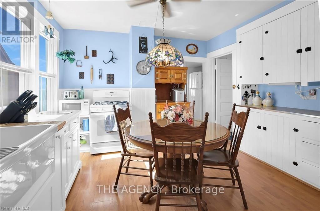 11611 BEACH ROAD WEST Image 6
