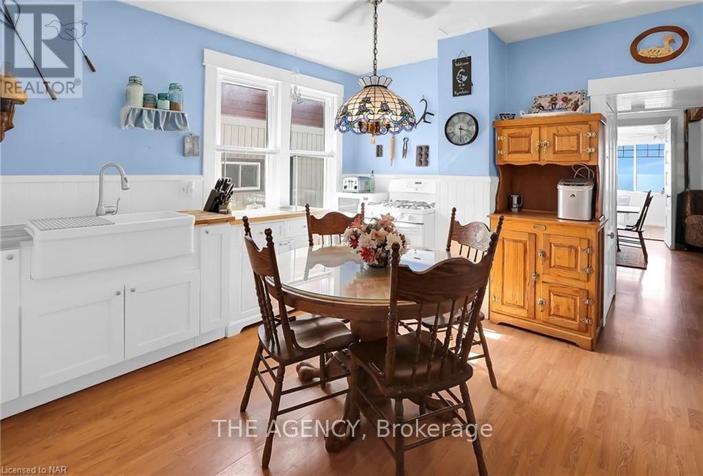 11611 BEACH ROAD WEST Image 7