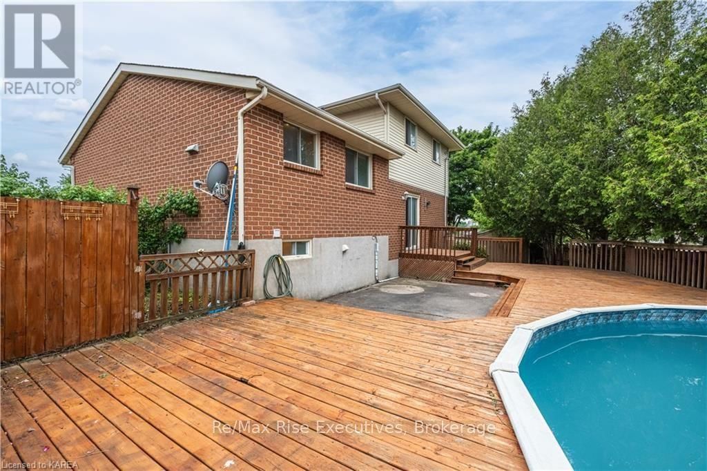 33 BALMORAL COURT Image 5