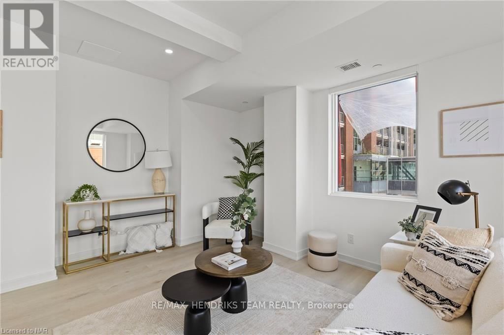 1 BEDROOM - 57 CARLISLE STREET Image 15