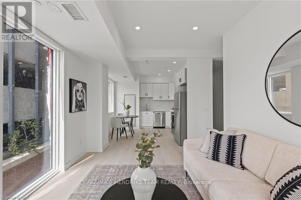 2 BEDROOM - 57 CARLISLE STREET Image 7