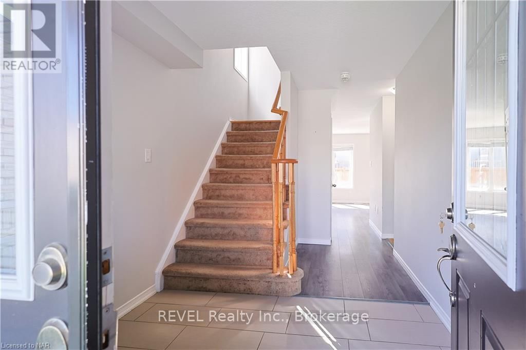 8176 BLUE ASH LANE Image 3