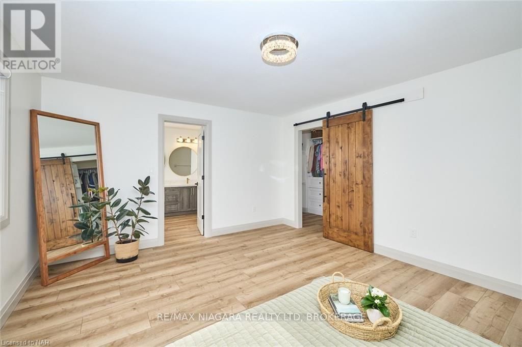 73 BERGENSTEIN CRESCENT Image 36