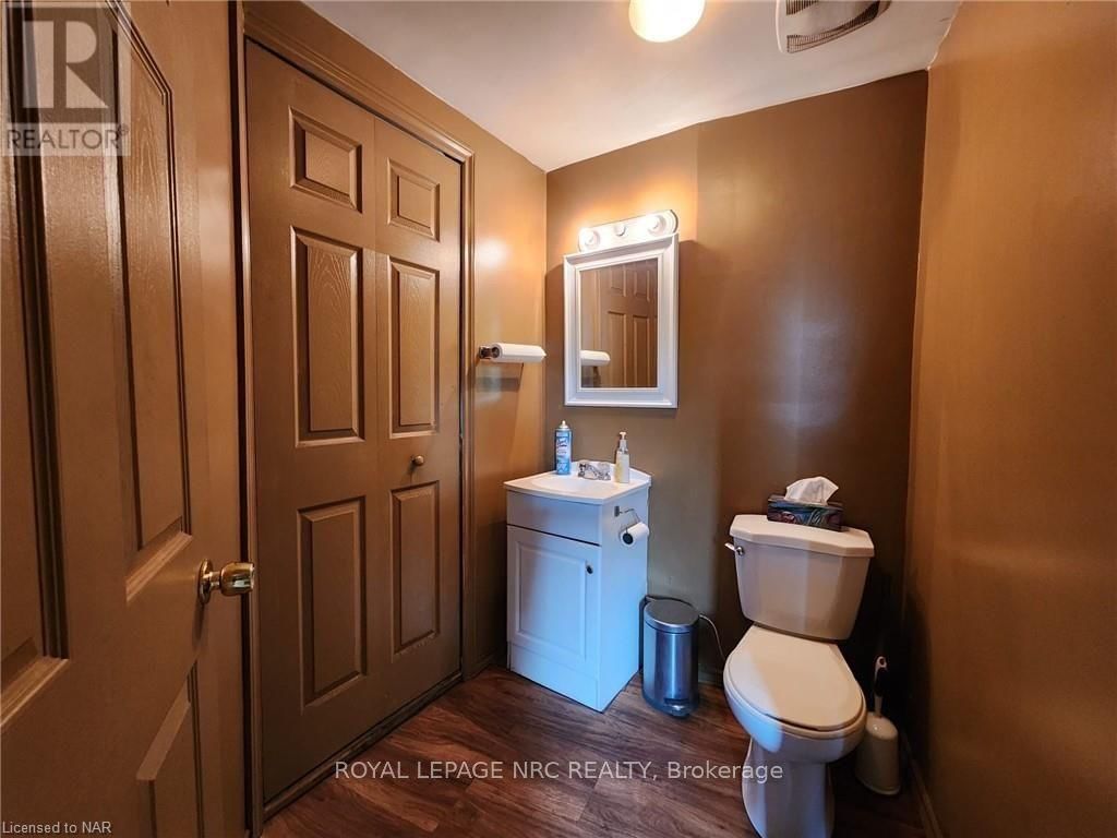 208 RIDGE ROAD NORTH Image 10