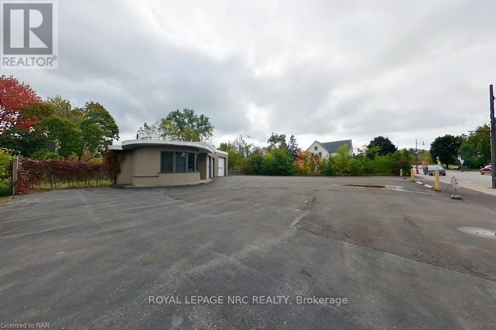 208 RIDGE ROAD NORTH Image 3