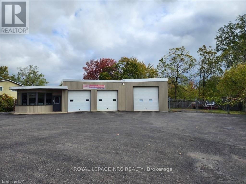 208 RIDGE ROAD NORTH Image 4
