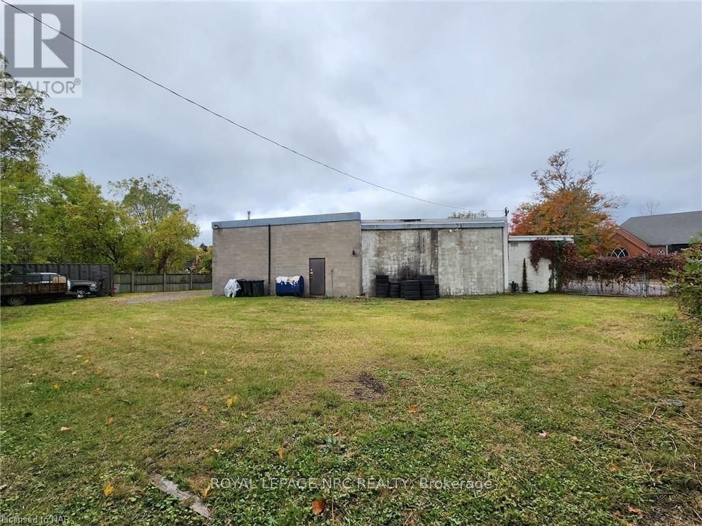 208 RIDGE ROAD NORTH Image 5