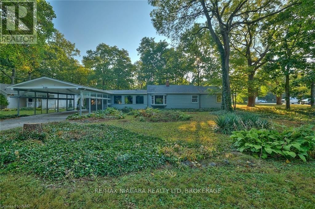 548 PROSPECT POINT ROAD N Image 1