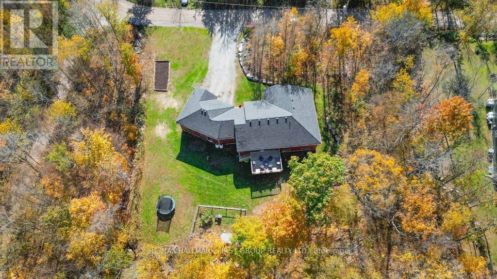 385 FLATROCK ROAD Image 38