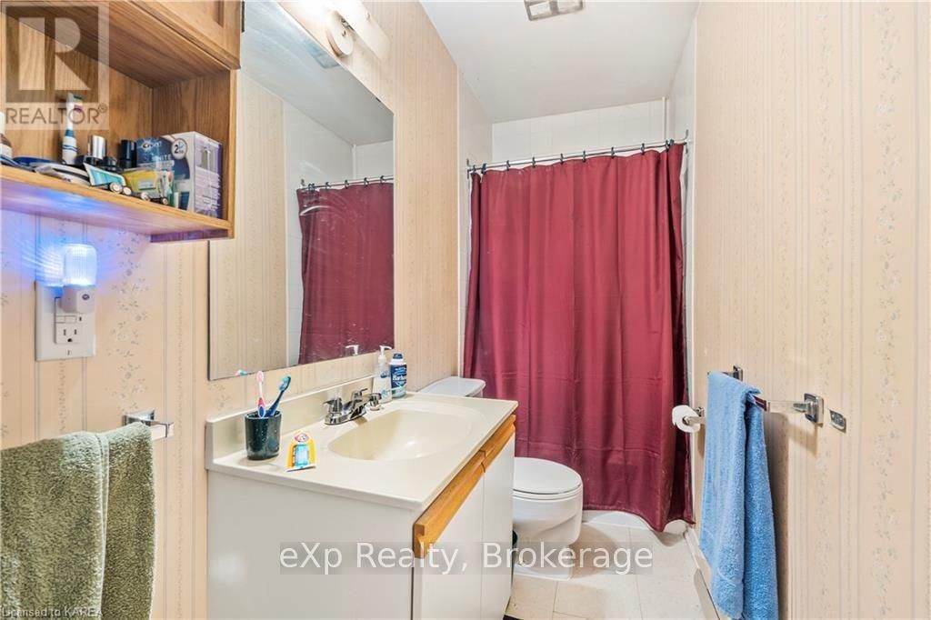 486 JESSUP STREET Image 14