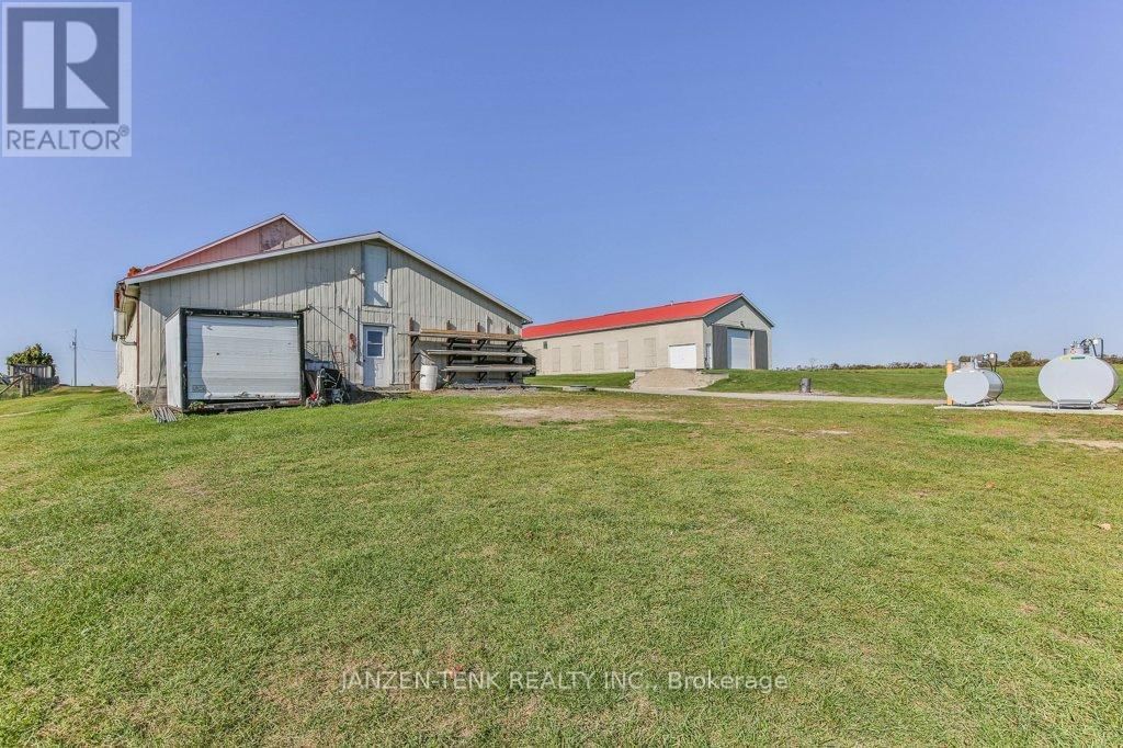 7654 HACIENDA ROAD Image 37