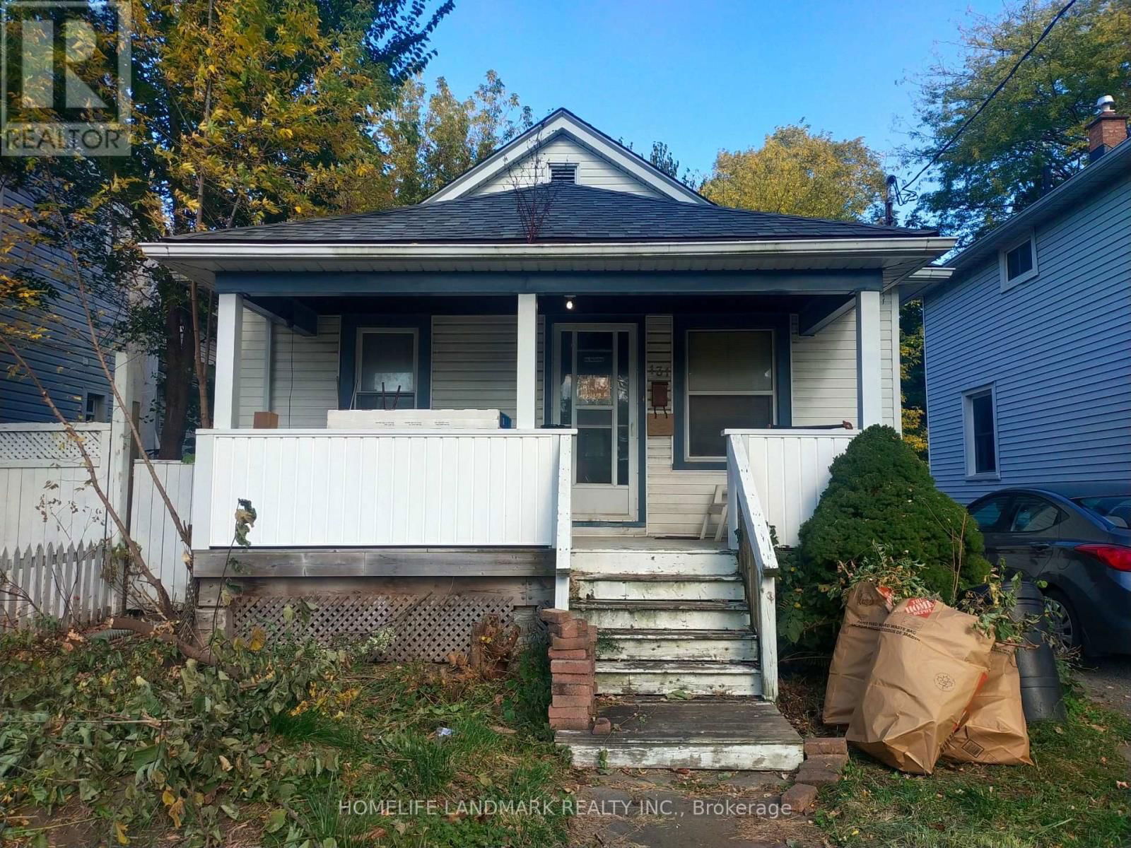 131 RUSSELL AVENUE W Image 10