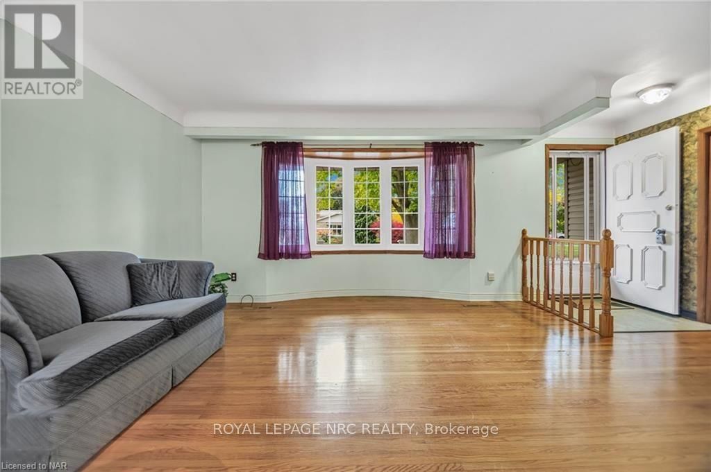 22 ROSEMOUNT AVENUE Image 6