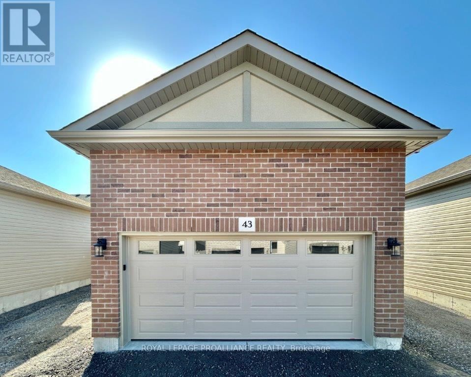 43 ATHABASKA DRIVE Image 17