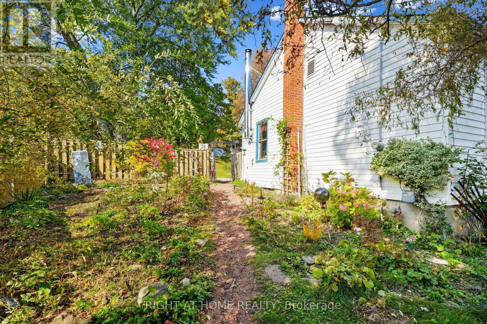 244 CAVAN STREET Image 25