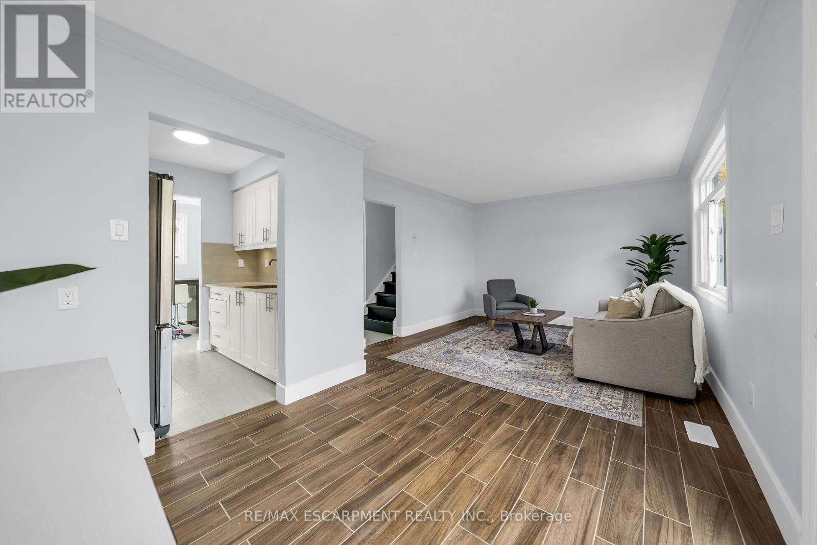 20 - 125 LIMERIDGE ROAD W Image 15