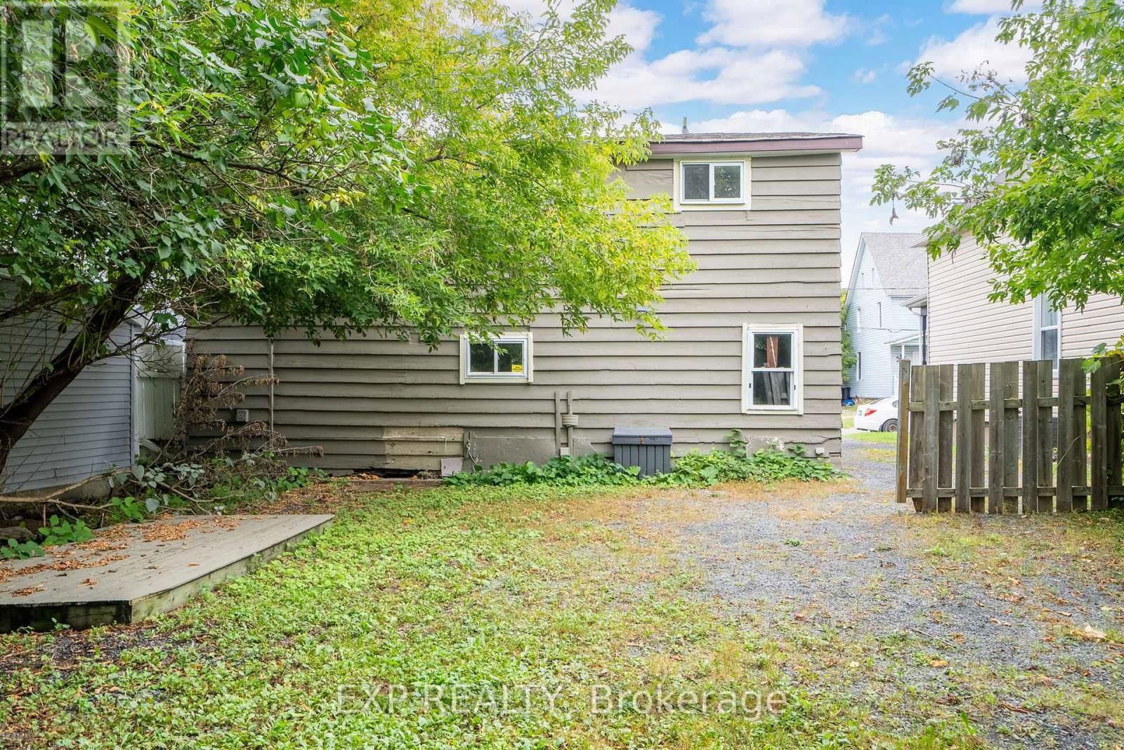 10 WHITEHEAD AVENUE Image 32