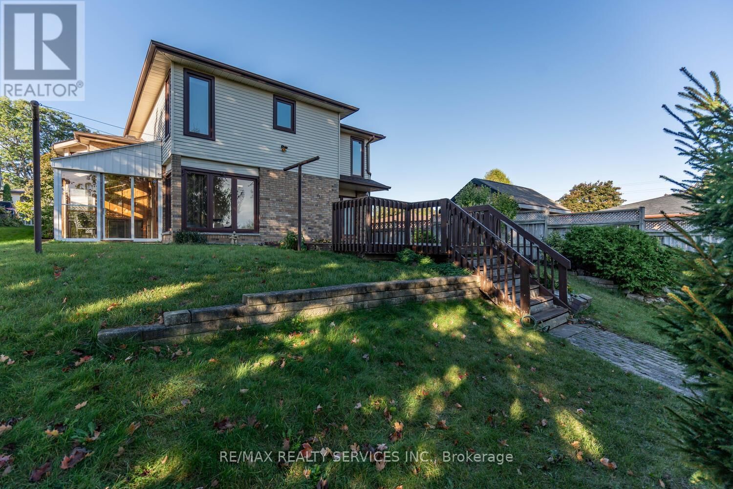 140 DINISON CRESCENT Image 39