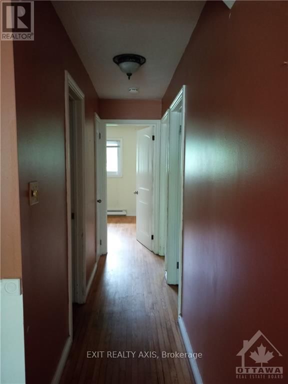 11 & 13 BAYVIEW CRESCENT Image 10