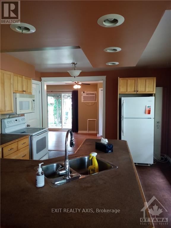 11 & 13 BAYVIEW CRESCENT Image 8