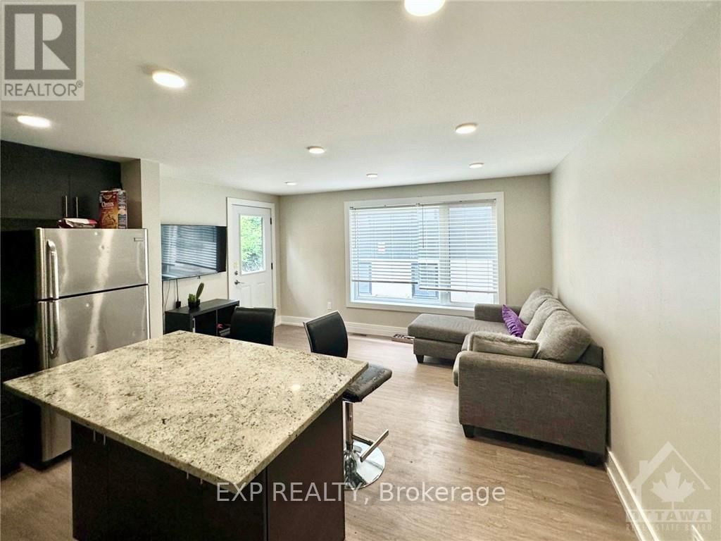 460 NELSON STREET Image 10