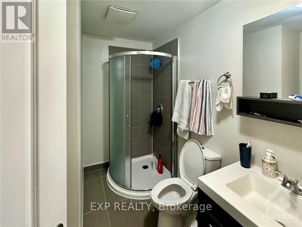 460 NELSON STREET Image 11