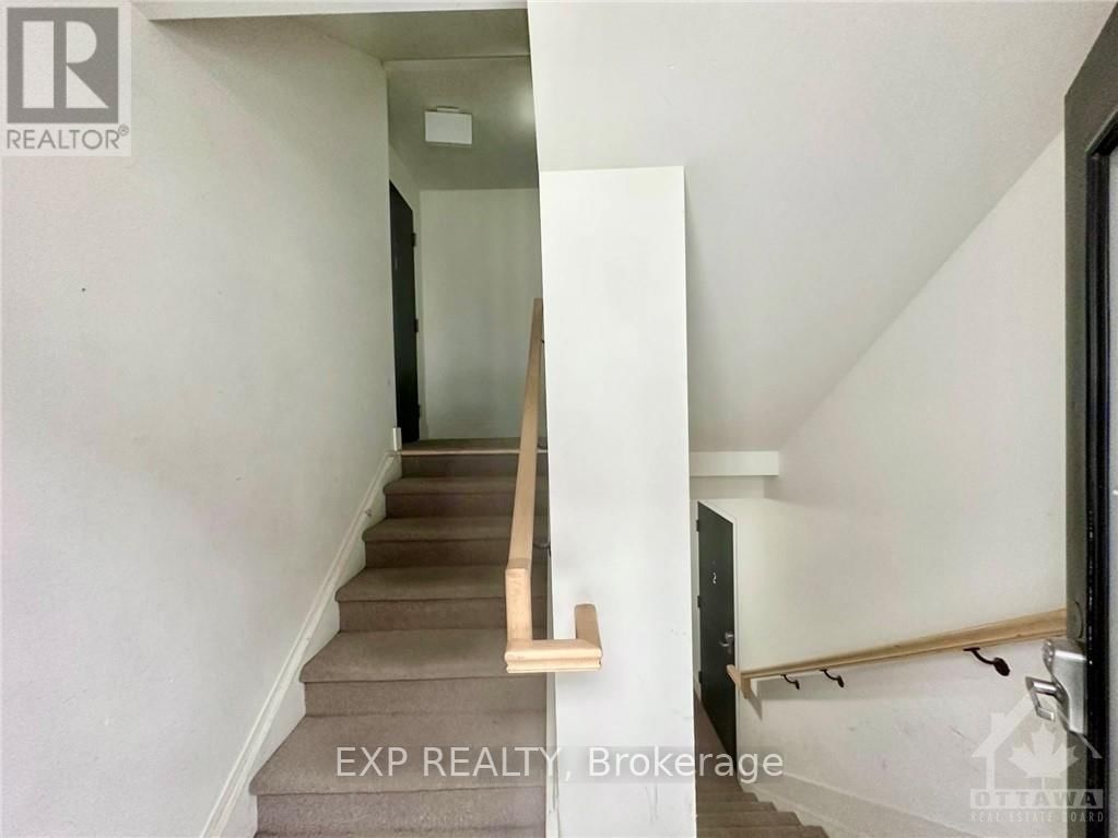 460 NELSON STREET Image 12