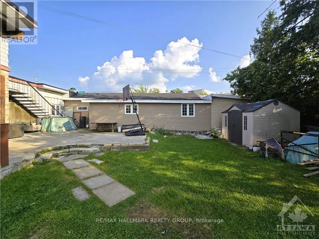 1196 RAINBOW STREET Image 20