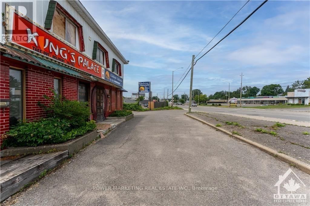 1690 MONTREAL ROAD Image 3