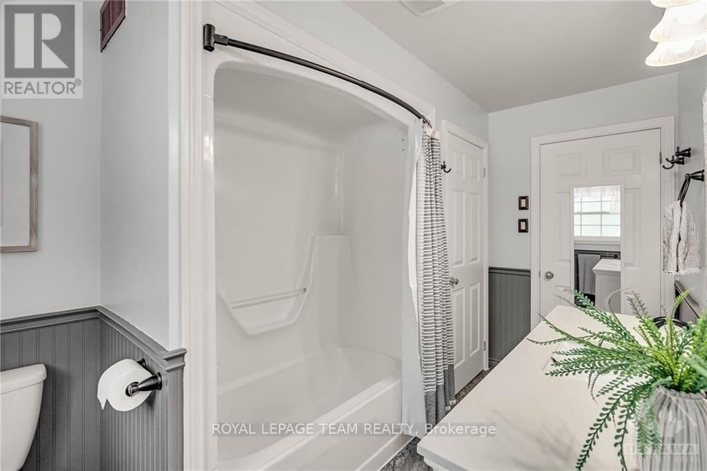 908 RIVER ROAD Image 18