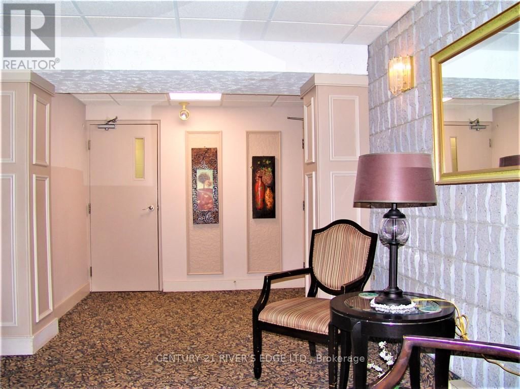 305 - 95 WINDSOR DRIVE Image 10