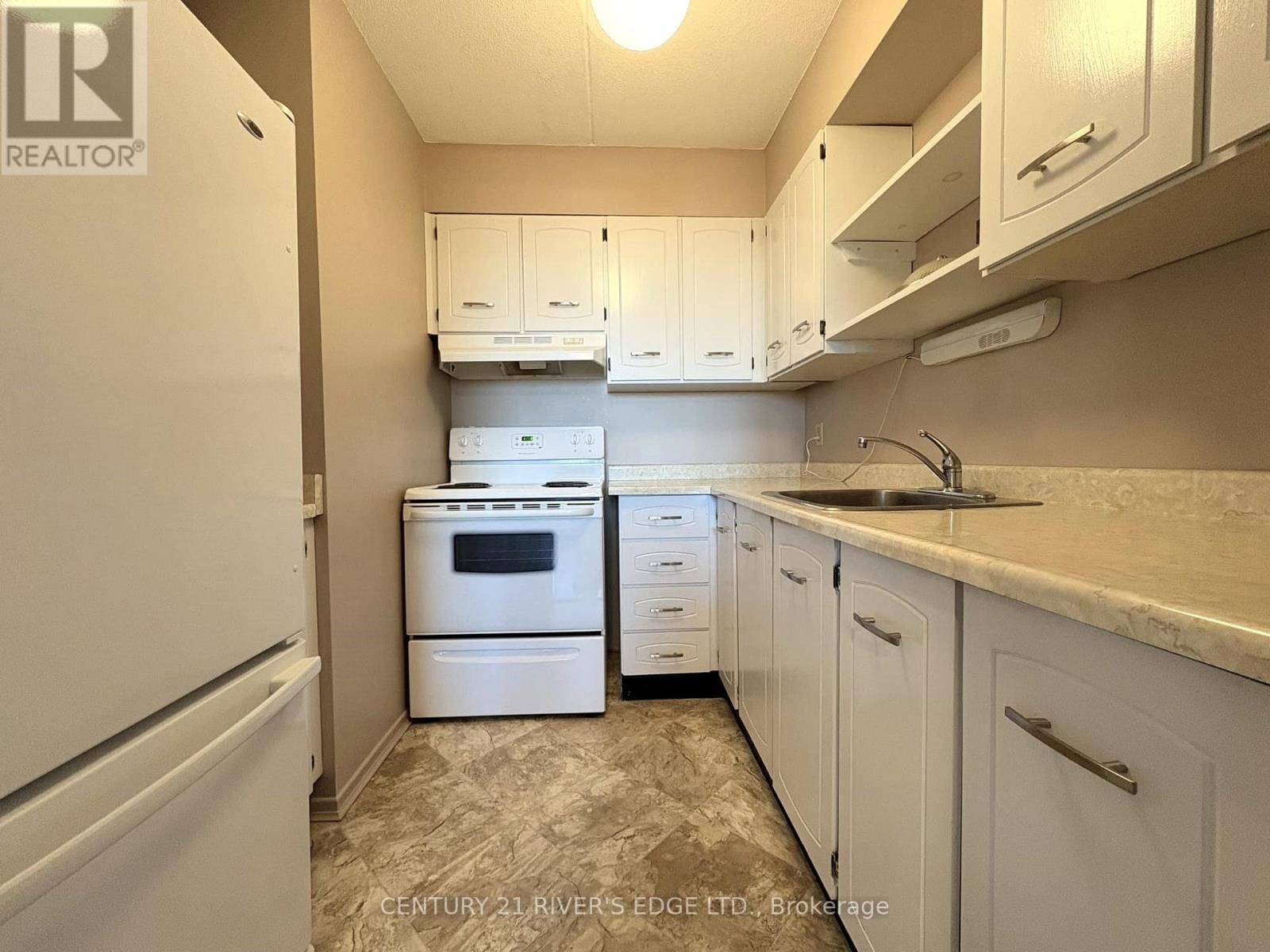 305 - 95 WINDSOR DRIVE Image 21