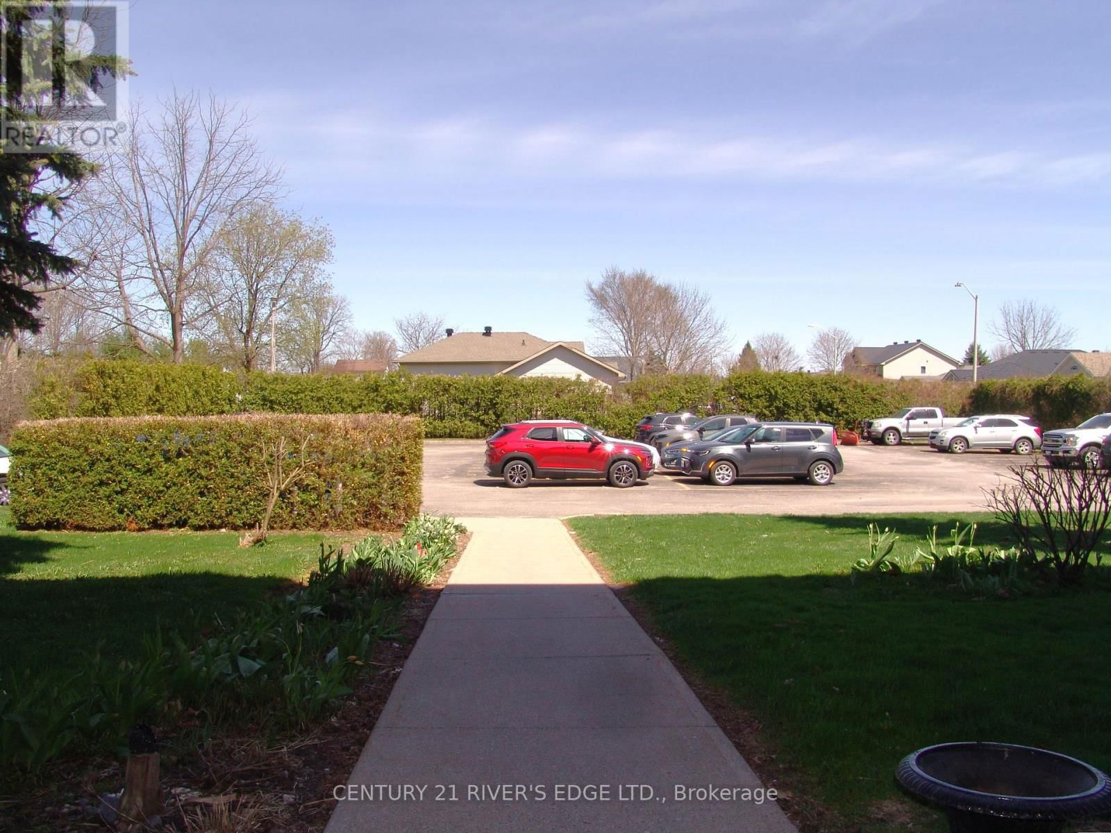 305 - 95 WINDSOR DRIVE Image 34