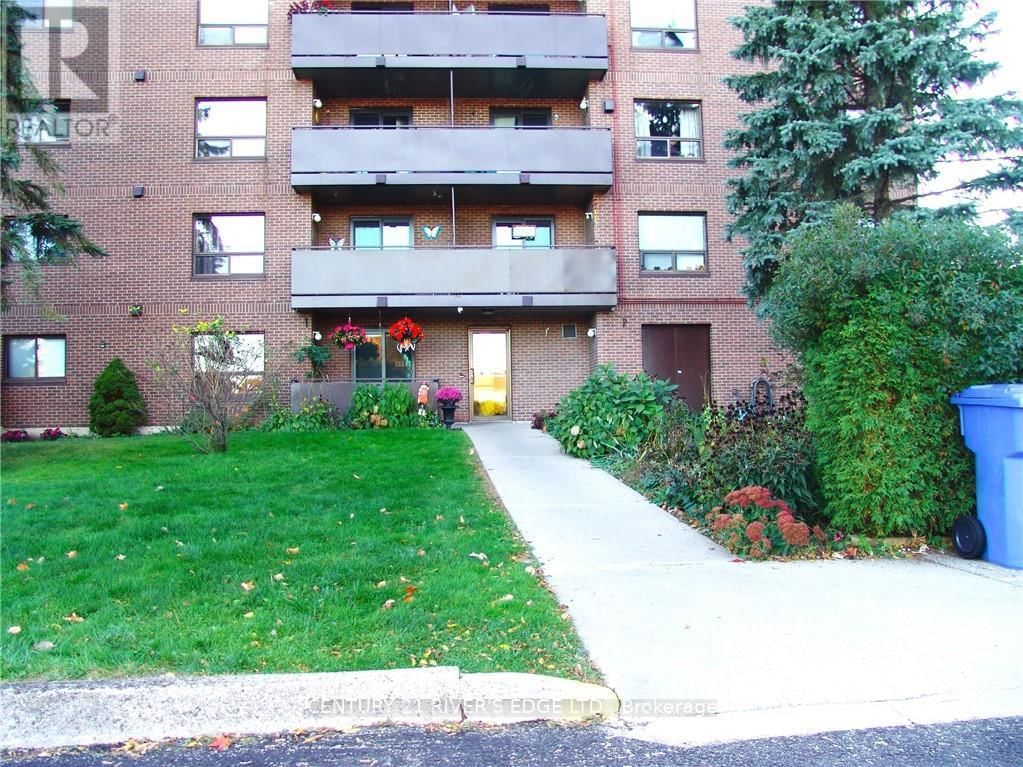 305 - 95 WINDSOR DRIVE Image 37